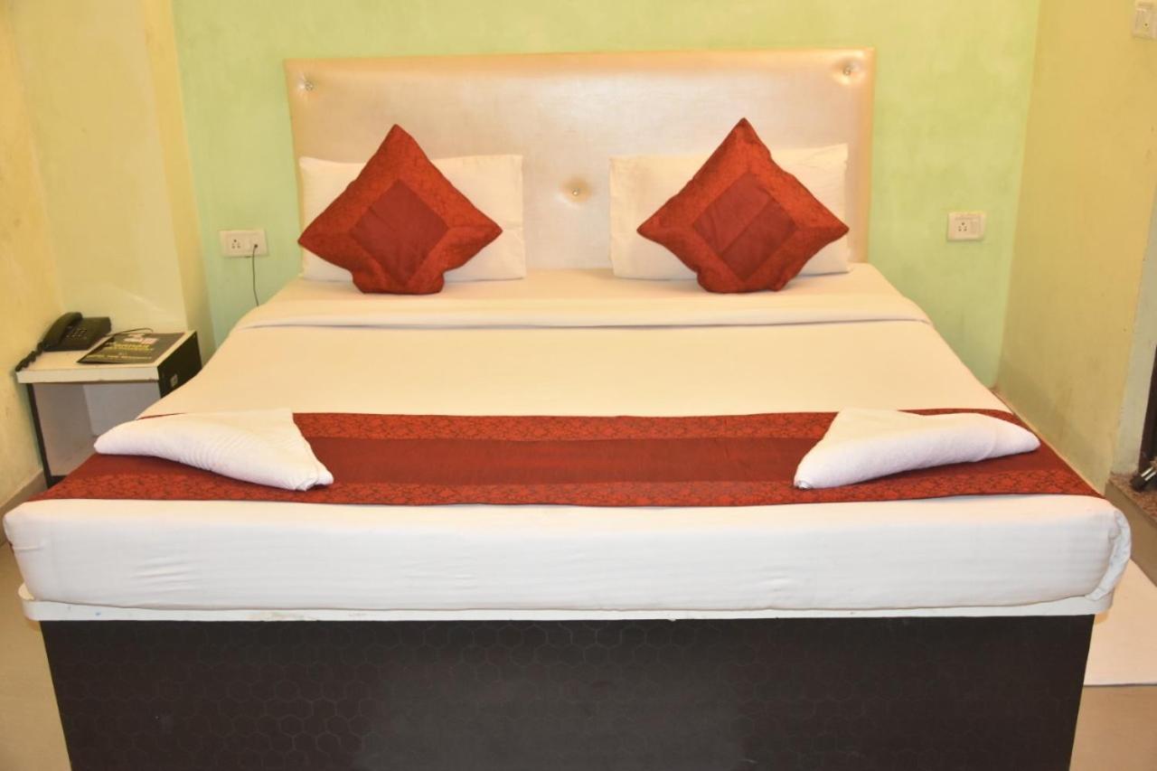 Hotel Yug Residency Varanasi Exterior foto